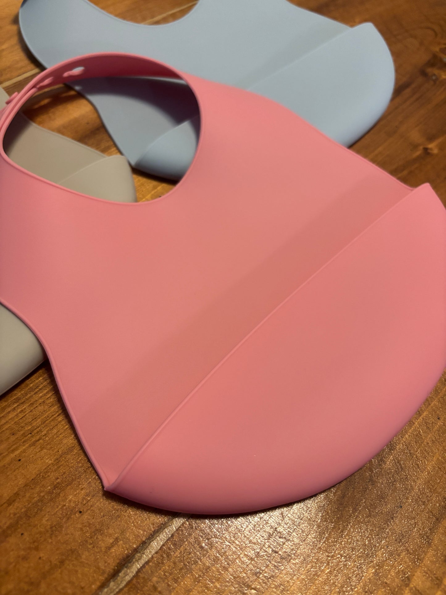 Adjustable Silicone Bibs