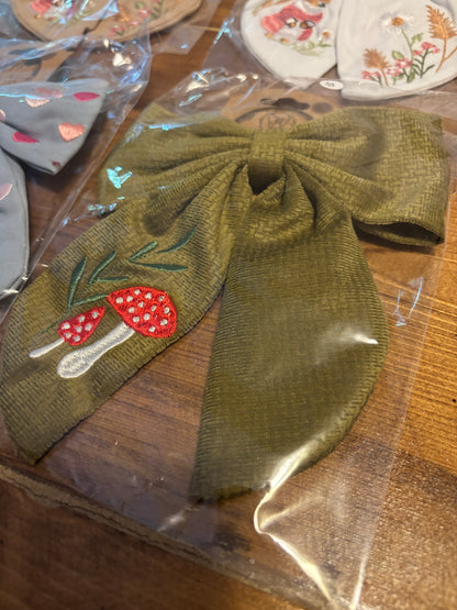 Large Bow