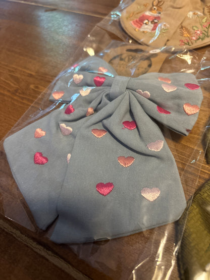 Large Bow