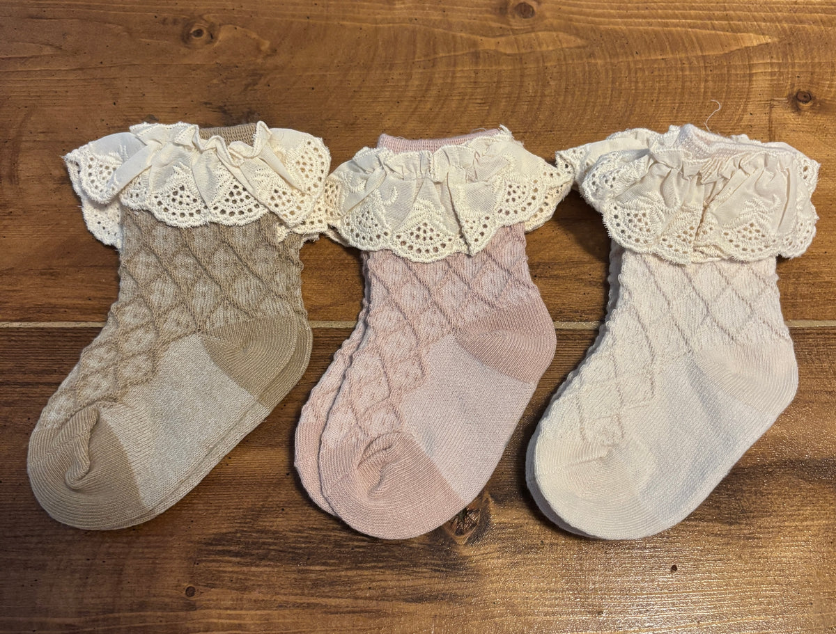 Short Lace Top Socks